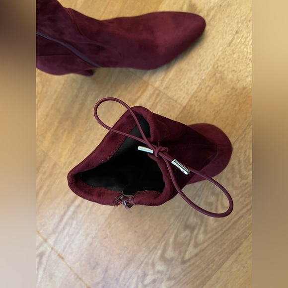 Burgundy ankle booties size 11 wide - Picture 9 of 10